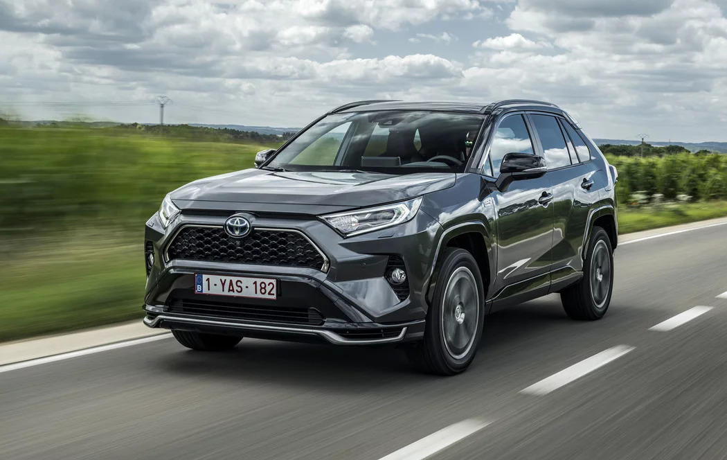 Стало известно, каким будет Toyota RAV4 нового поколения