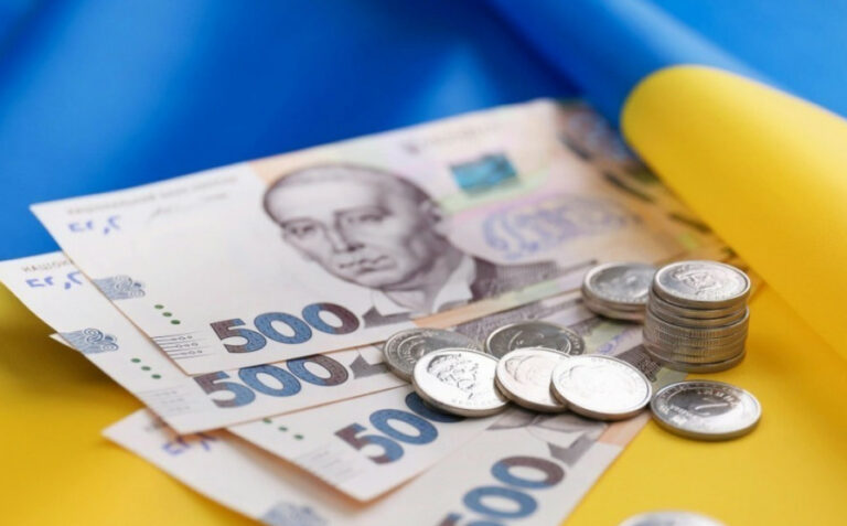 В правительстве поделились планами по минимальной зарплате и прожиточному минимуму в ближайшие годы - today.ua