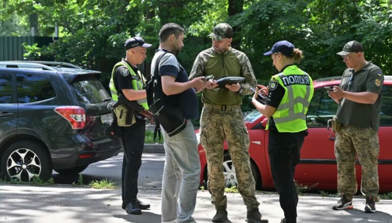 ТЦК не не можуть “бусифікувати“чоловіків: що робити у випадку незаконного утримання  - today.ua