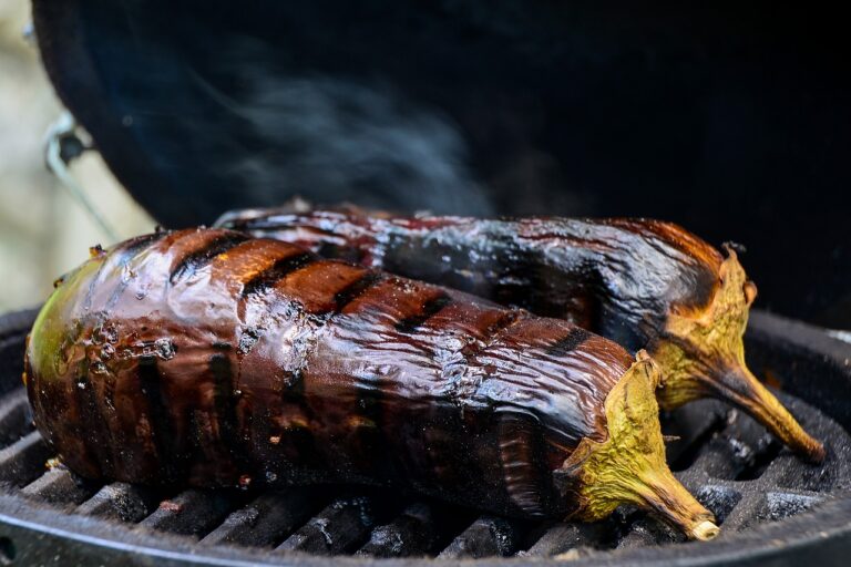 Баклажаны как шашлык на зиму: рецепт закуски с особенным вкусом и ароматом - today.ua