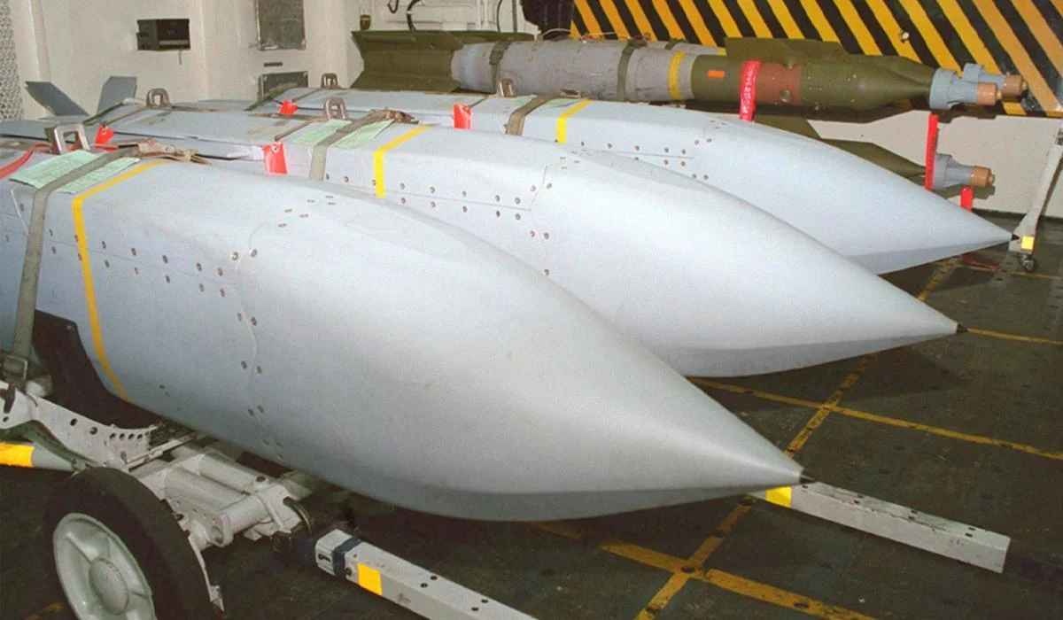 Авиабомбы, которые дадут Украине США, не смогут ударить вглубь России, но будут очень опасны для врага