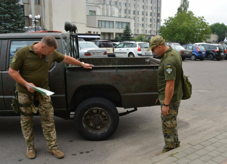 В машинах ТЦК установлены средства РЭБ для блокировки сигнала мобильного телефона, - нардеп - today.ua