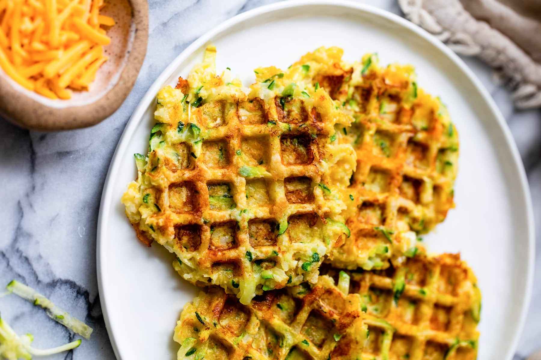 Кабачковые вафли с сыром: быстрый рецепт оригинальной закуски или завтрака