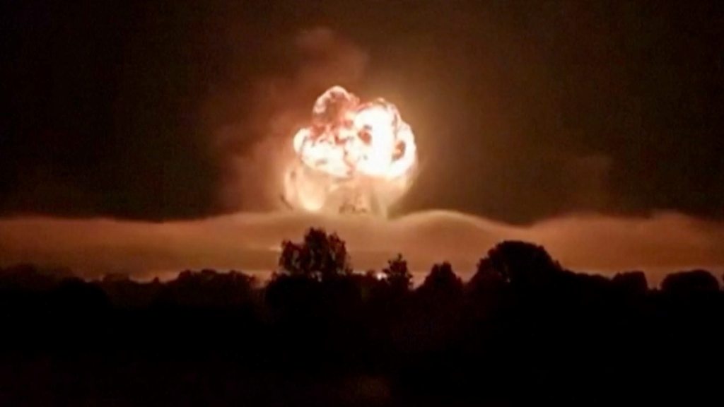 Супутники NASA фіксують велику пожежу у Тверській області: там може стояти на бойовому посту ядерна ракета "Сатана"