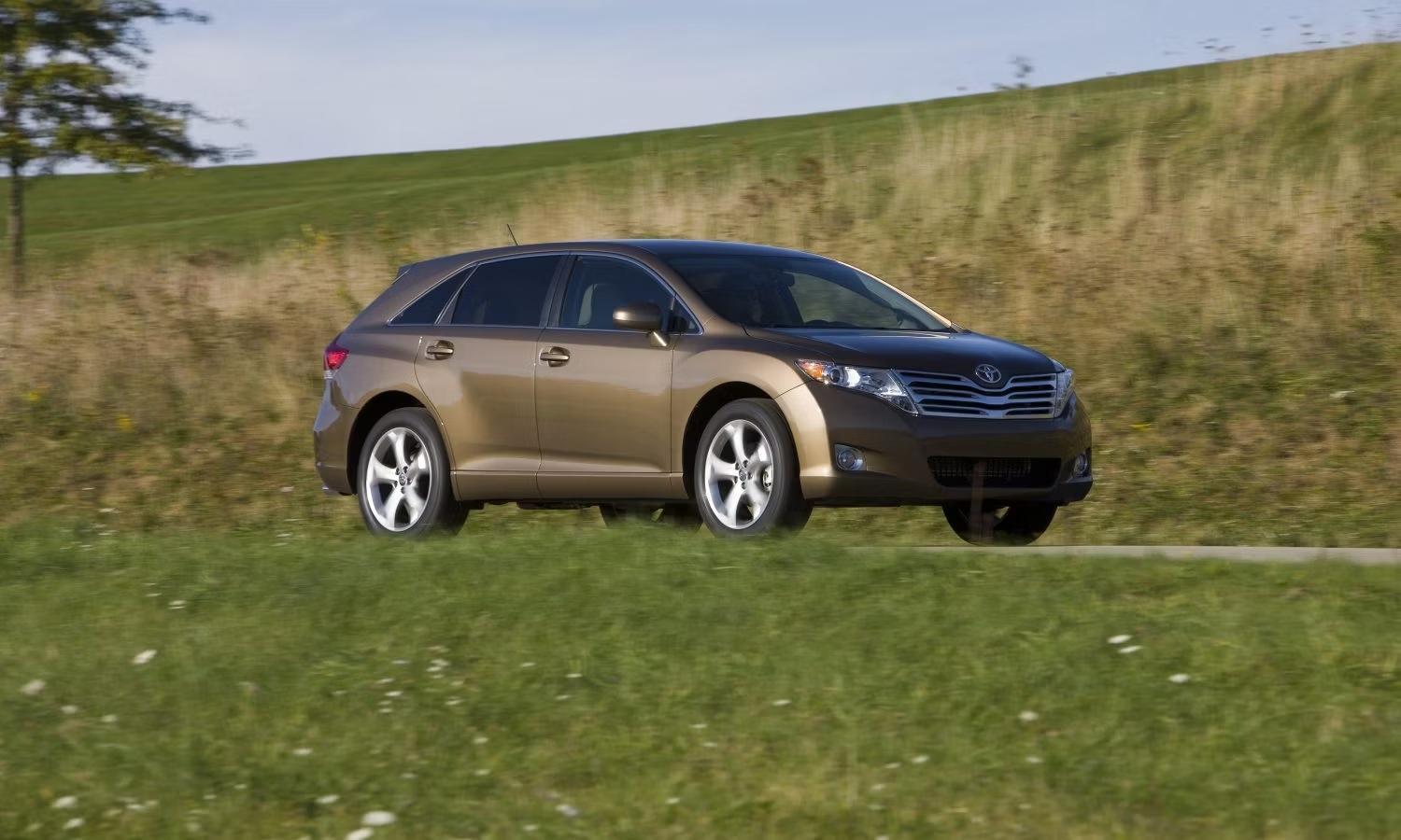 ТОП-5 недорогих кроссоверов Toyota с самыми надежными двигателями ТОП-5 недорогих кроссоверов Toyota с самыми надежными двигателями - today.ua