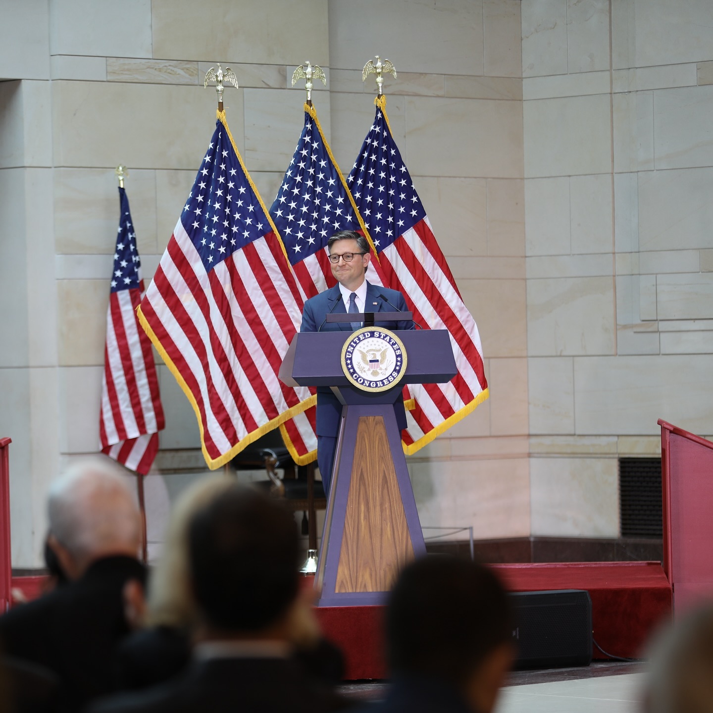 Спикер Джонсон сделал заявление о дальнейшей поддержке Украины со стороны США Спикер Джонсон сделал заявление о дальнейшей поддержке Украины со стороны США - today.ua