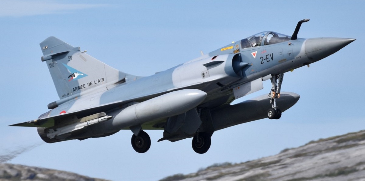 Україна отримала перші французькі винищувачі Mirage 2000