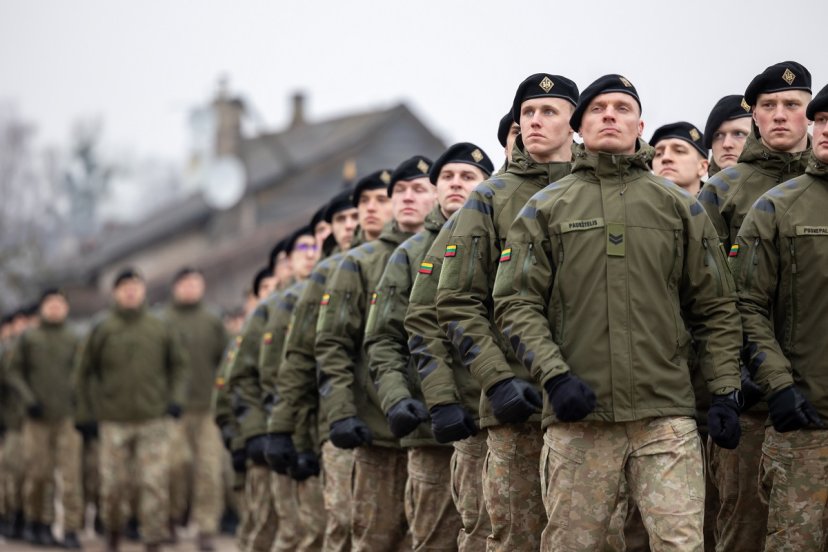 Литва може взяти участь у миротворчій місії в Україні